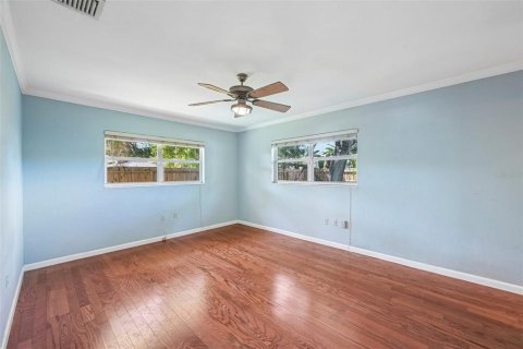 House in Sarasota, Florida 3 bedrooms, 162.58 sq.m. № 2414910 - photo 24