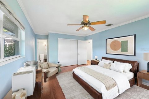 House in Sarasota, Florida 3 bedrooms, 162.58 sq.m. № 2414910 - photo 25