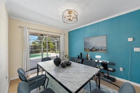 House in Sarasota, Florida 3 bedrooms, 162.58 sq.m. № 2414910 - photo 12