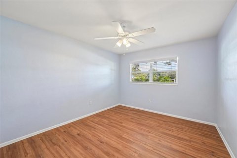 House in Sarasota, Florida 3 bedrooms, 162.58 sq.m. № 2414910 - photo 19