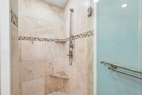 House in Sarasota, Florida 3 bedrooms, 162.58 sq.m. № 2414910 - photo 28