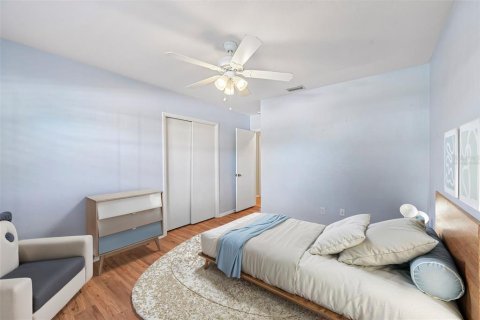 House in Sarasota, Florida 3 bedrooms, 162.58 sq.m. № 2414910 - photo 20
