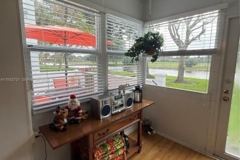 Купить кондоминиум в Лодердейл-Лейкс, Флорида 2 спальни, 102.38м2, № 2034953 - фото 22