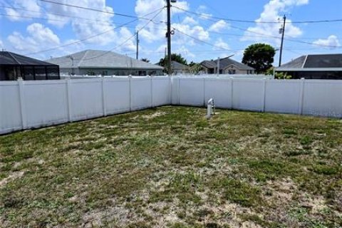 Villa ou maison à louer à Cape Coral, Floride: 3 chambres, 135.82 m2 № 2150913 - photo 26