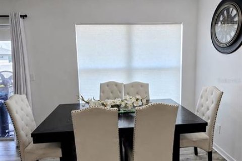 Villa ou maison à louer à Cape Coral, Floride: 3 chambres, 135.82 m2 № 2150913 - photo 8