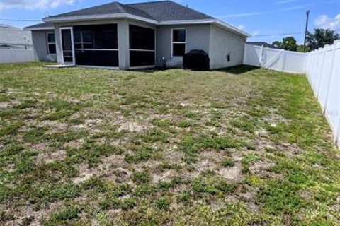 Villa ou maison à louer à Cape Coral, Floride: 3 chambres, 135.82 m2 № 2150913 - photo 28