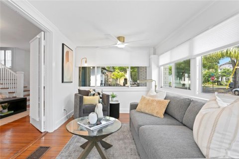 Casa en venta en Saint Petersburg, Florida, 3 dormitorios, 167.78 m2 № 1754709 - foto 14
