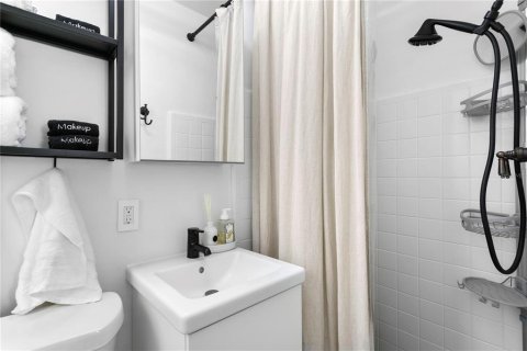 Casa en venta en Saint Petersburg, Florida, 3 dormitorios, 167.78 m2 № 1754709 - foto 25
