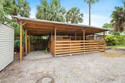 House in West Palm Beach, Florida 3 bedrooms, 169.55 sq.m. № 1730985 - photo 30