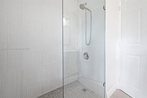 House in West Palm Beach, Florida 3 bedrooms, 169.55 sq.m. № 1730985 - photo 21