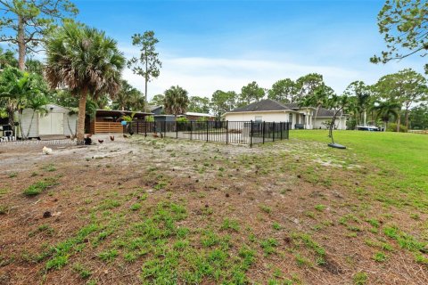 House in West Palm Beach, Florida 3 bedrooms, 169.55 sq.m. № 1730985 - photo 29