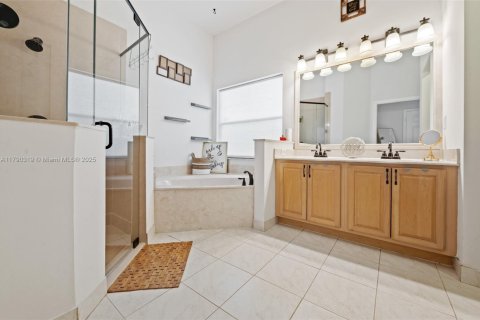 House in West Palm Beach, Florida 3 bedrooms, 169.55 sq.m. № 1730985 - photo 15