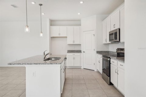 Villa ou maison à vendre à Tavares, Floride: 4 chambres, 214.88 m2 № 1871154 - photo 7