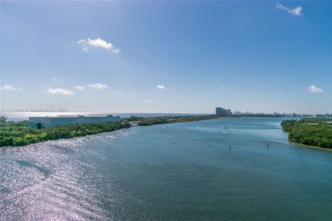 Снять в аренду кондоминиум в Санни-Айлс-Бич, Флорида 2 спальни, 113.34м2, № 1958054 - фото 4