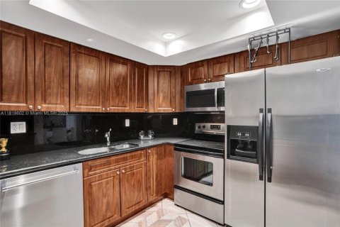 Снять в аренду кондоминиум в Санни-Айлс-Бич, Флорида 2 спальни, 113.34м2, № 1958054 - фото 17