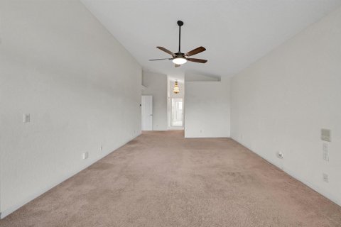 Villa ou maison à vendre à Boynton Beach, Floride: 3 chambres, 226.03 m2 № 2081715 - photo 15