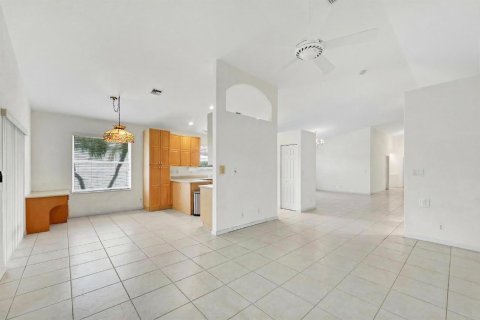 Villa ou maison à vendre à Boynton Beach, Floride: 3 chambres, 226.03 m2 № 2081715 - photo 10