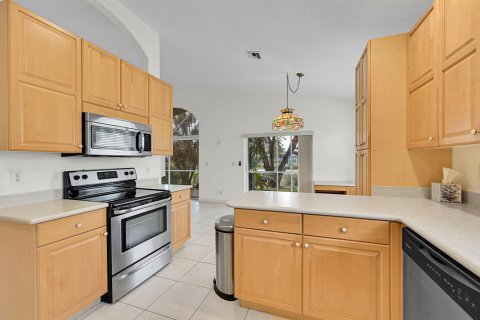 Villa ou maison à vendre à Boynton Beach, Floride: 3 chambres, 226.03 m2 № 2081715 - photo 12