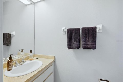 Touwnhouse à vendre à Sarasota, Floride: 2 chambres, 132.85 m2 № 2415399 - photo 18