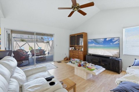 Touwnhouse à vendre à Sarasota, Floride: 2 chambres, 132.85 m2 № 2415399 - photo 6
