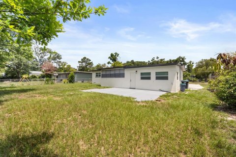 House in Orlando, Florida 4 bedrooms, 176.89 sq.m. № 1796036 - photo 25