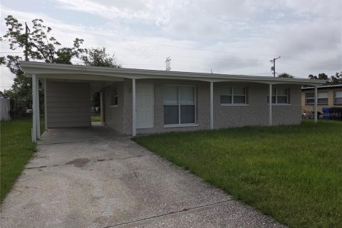 Casa en alquiler en Tampa, Florida, 3 dormitorios, 82.5 m2 № 1807479 - foto 1