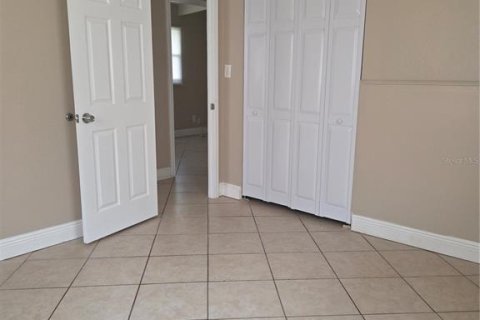 Casa en alquiler en Tampa, Florida, 3 dormitorios, 82.5 m2 № 1807479 - foto 6