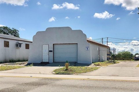 Immobilier commercial à Sebring, Floride 79.43 m2 № 2111217