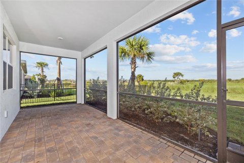 Casa en venta en Punta Gorda, Florida, 4 dormitorios, 188.96 m2 № 2421817 - foto 4