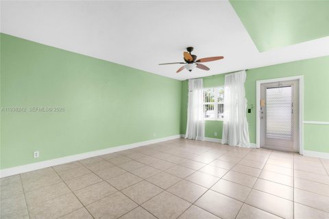 Copropriété à vendre à West Palm Beach, Floride: 2 chambres, 74.14 m2 № 2008853 - photo 3
