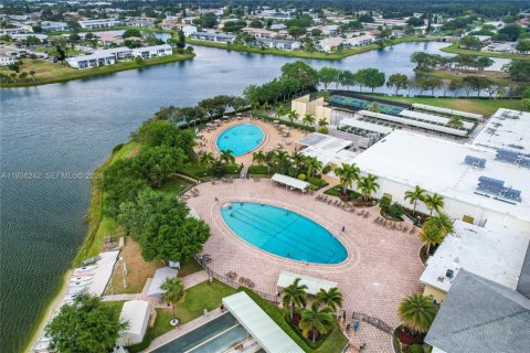 Copropriété à vendre à West Palm Beach, Floride: 2 chambres, 74.14 m2 № 2008853 - photo 29