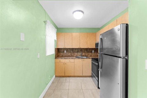 Copropriété à vendre à West Palm Beach, Floride: 2 chambres, 74.14 m2 № 2008853 - photo 8