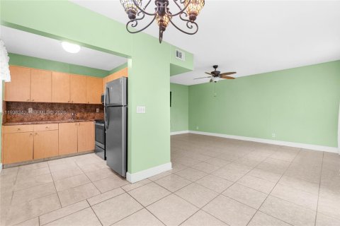 Copropriété à vendre à West Palm Beach, Floride: 2 chambres, 74.14 m2 № 2008853 - photo 7