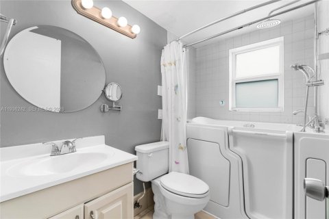 Copropriété à vendre à West Palm Beach, Floride: 2 chambres, 74.14 m2 № 2008853 - photo 11