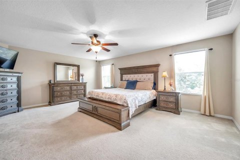 House in Tampa, Florida 4 bedrooms, 290.78 sq.m. № 1750101 - photo 30