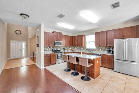 House in Tampa, Florida 4 bedrooms, 290.78 sq.m. № 1750101 - photo 10