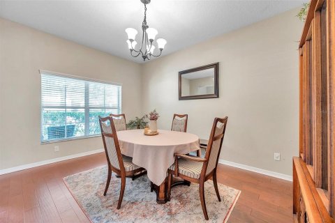House in Tampa, Florida 4 bedrooms, 290.78 sq.m. № 1750101 - photo 22