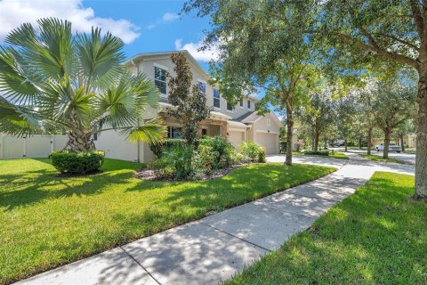 House in Tampa, Florida 4 bedrooms, 290.78 sq.m. № 1750101 - photo 2