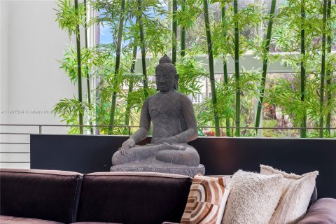 Casa en alquiler en Miami, Florida, 7 dormitorios, 558.99 m2 № 2012703 - foto 5