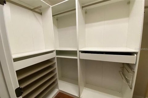 Villa ou maison à louer à Orlando, Floride: 4 chambres, 246.19 m2 № 2112002 - photo 21