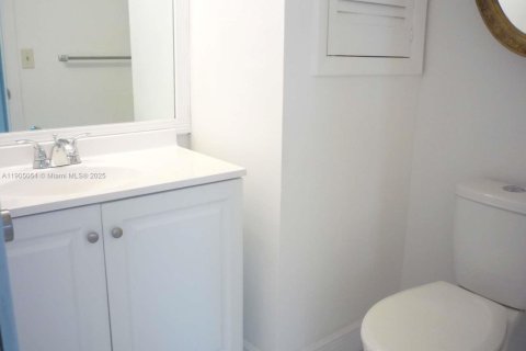 Copropriété à vendre à Pembroke Pines, Floride: 2 chambres, 97.55 m2 № 1955191 - photo 13