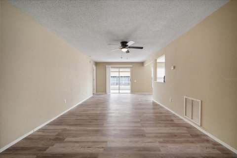 Casa en venta en Riverview, Florida, 3 dormitorios, 118.91 m2 № 1657030 - foto 10