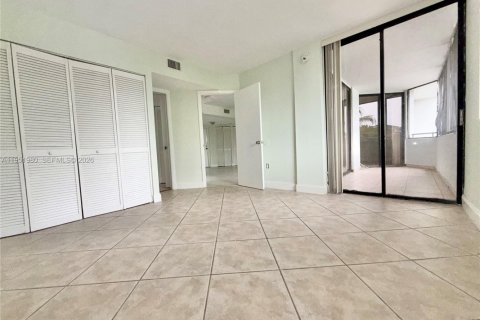 Снять в аренду кондоминиум в Майами, Флорида 2 спальни, 106.19м2, № 2006104 - фото 13