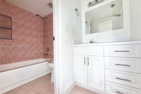 Снять в аренду кондоминиум в Майами, Флорида 2 спальни, 106.19м2, № 2006104 - фото 10