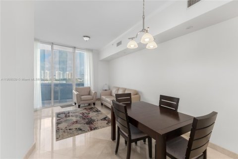 Condo in Sunny Isles Beach, Florida, 1 bedroom  № 1956617 - photo 9