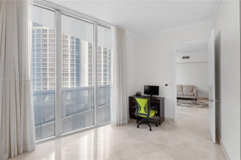 Condo in Sunny Isles Beach, Florida, 1 bedroom  № 1956617 - photo 15