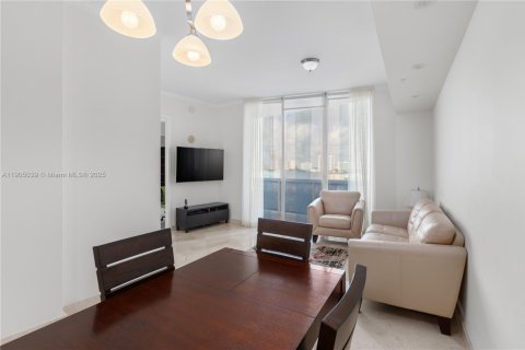 Condo in Sunny Isles Beach, Florida, 1 bedroom  № 1956617 - photo 10