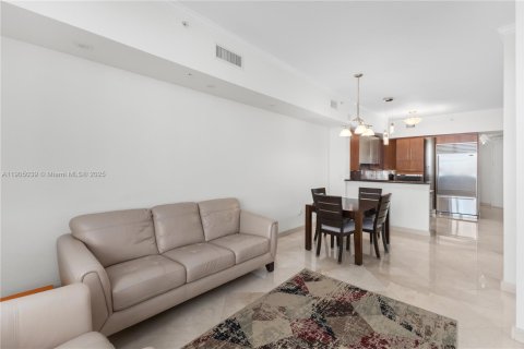 Condo in Sunny Isles Beach, Florida, 1 bedroom  № 1956617 - photo 8