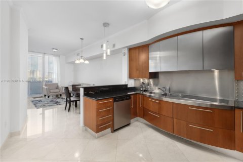 Condo in Sunny Isles Beach, Florida, 1 bedroom  № 1956617 - photo 12
