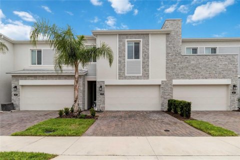 Touwnhouse à Davenport, Floride 4 chambres, 180.6 m2 № 2298097